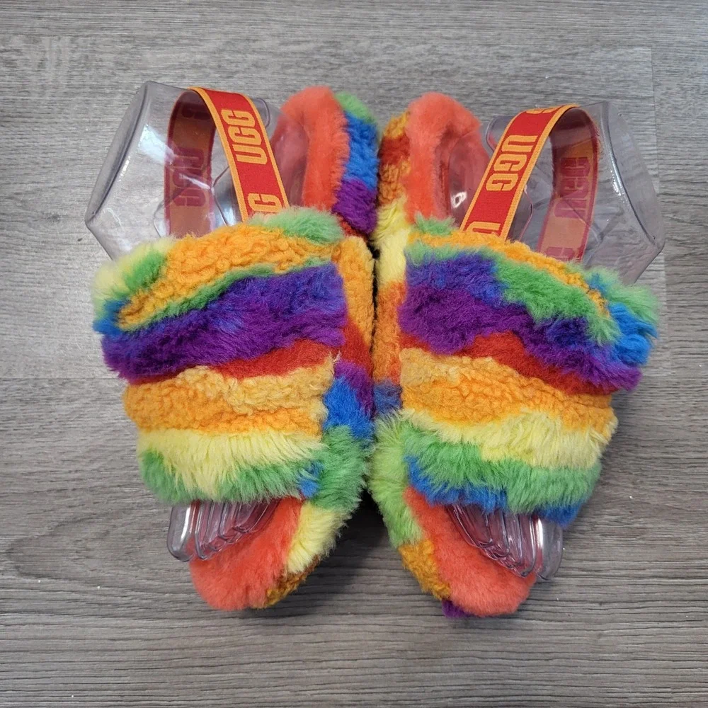 UGG Kids‎ Fluff Yeah Rainbow Slide Sandals Multi Color Faux Fur Girls size 4